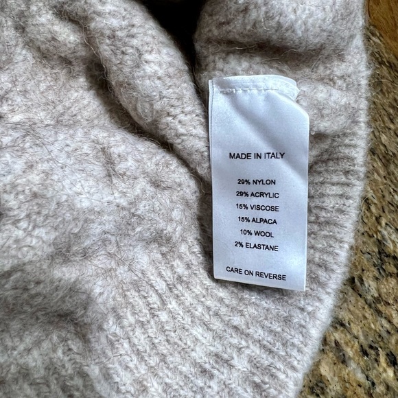 MIA MAI womens size Large - Picture 6 of 6